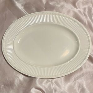 Wedgwood Edme serving plate